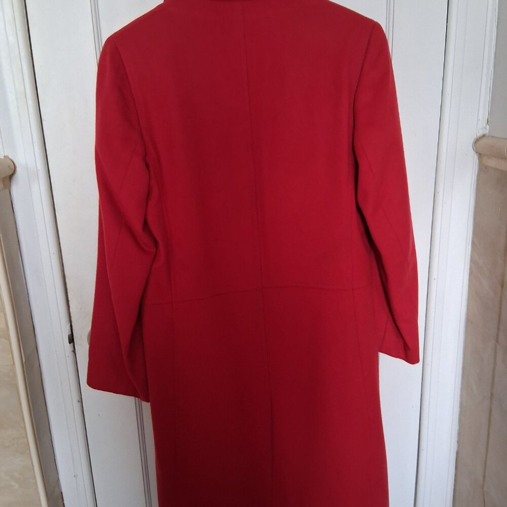 Bill Blass Classic Red Cashmere Single Breasted Winter Coat with 2 side pockets - Picture 5 of 7